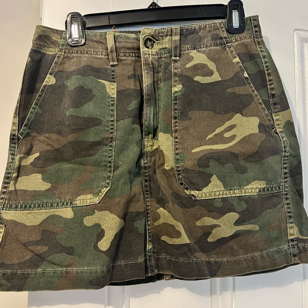 Camo mini skirt